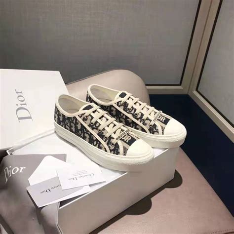 christian dior sneaker price